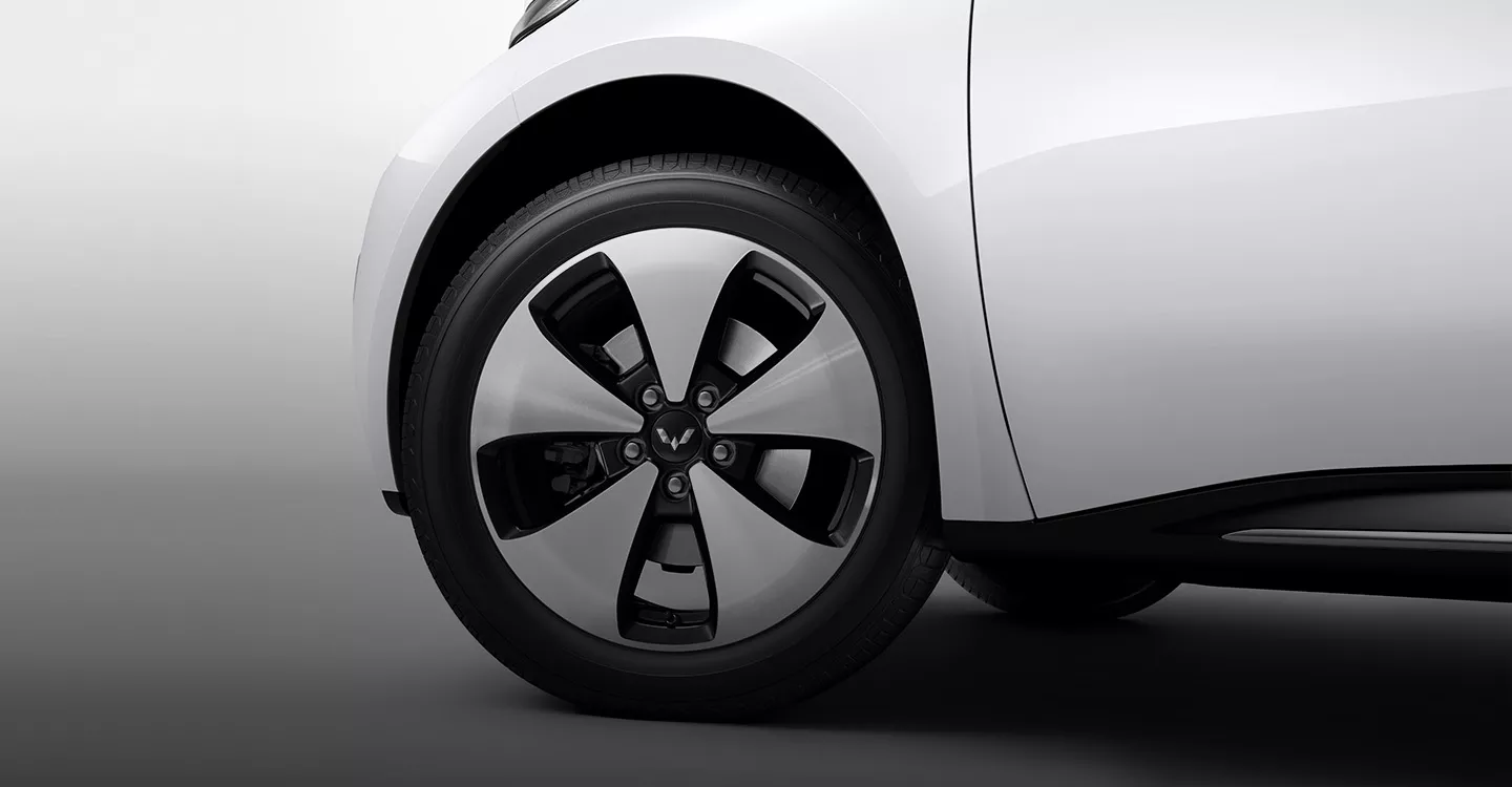 ex-FERRIS-SHAPED,P20ALLOY,P20WHEELS_.jpg.pagespeed.ic.NWA7g-JD6y